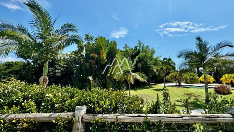 Loft Duplex no Floripa Plaza Loft – Exclusividade e Natureza em Canajurê