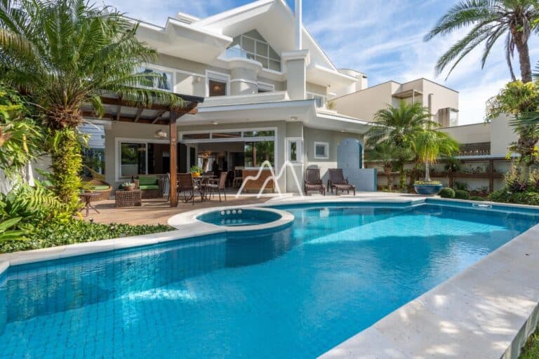 Casa à venda em Jurerê Internacional