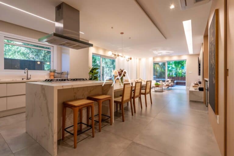 Apartamento Garden à venda em condomínio clube em Jurerê