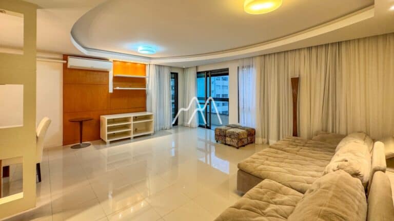 Apartamento à venda próximo ao Colégio Catarinense